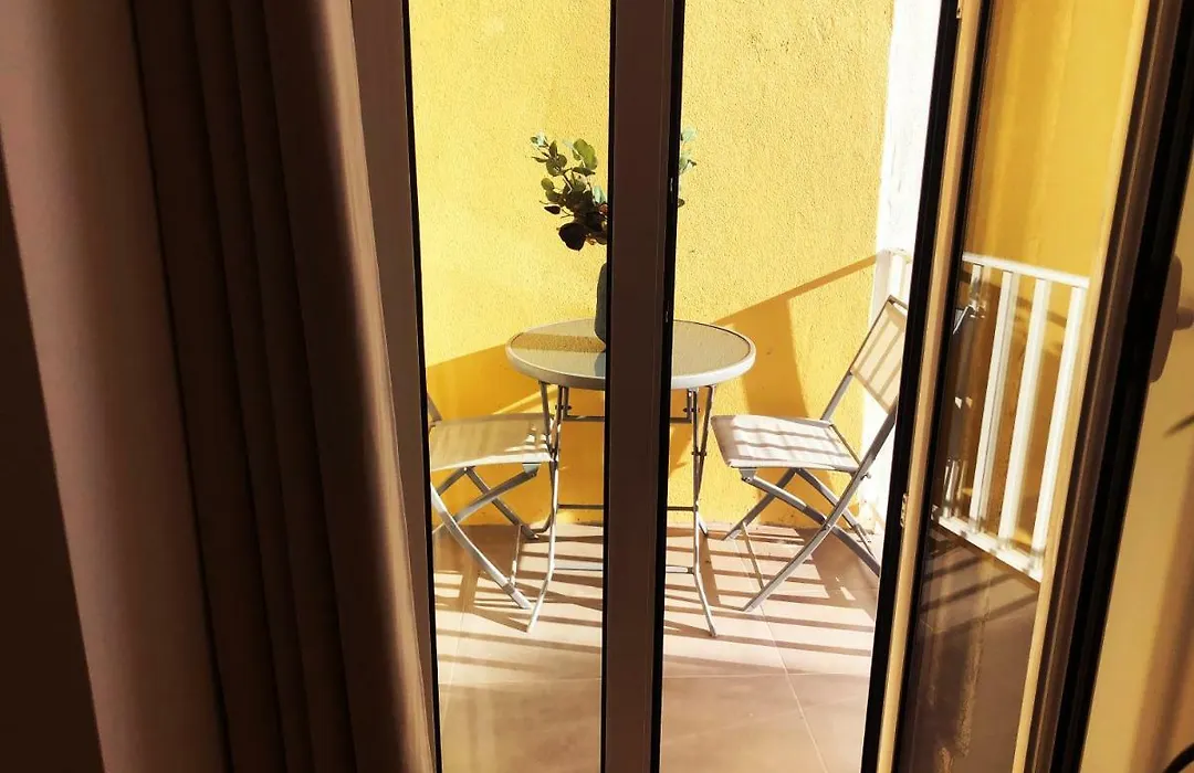 20 1 - Lisbon Central Apartment With Terrace-1